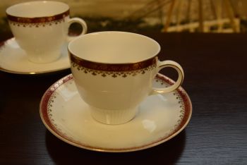 (n-330) Bavaria Mitterteich, kohvitassid-taldrikud, 3tk 2