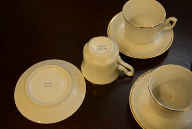 (n-331) Veritable Porzellan, espressotassid-taldrikud, 4tk