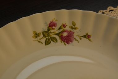 (n-325/1) Suur vaagen Chodziez, roosi motiiv