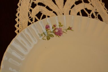 (n-325/1) Suur vaagen Chodziez, roosi motiiv