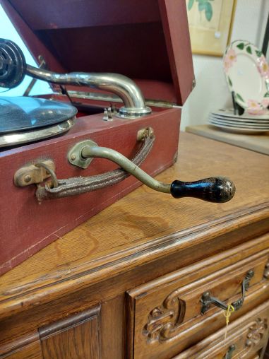 (10-428) Vana kohvergrammofon PARLOPHONE