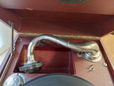 (10-428) Vana kohvergrammofon PARLOPHONE