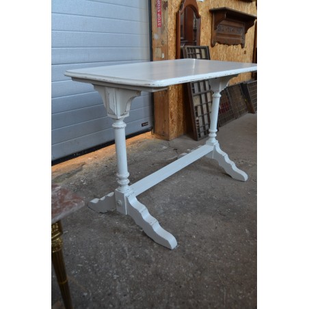 (10-522/2) Vana valge  pubilaud