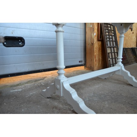 (10-522/2) Vana valge  pubilaud