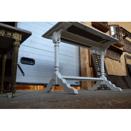 (10-522/2) Vana valge  pubilaud