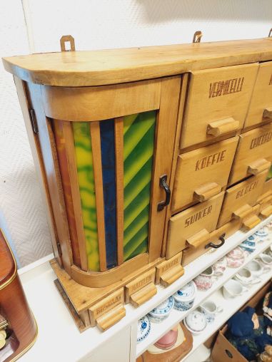 (10-119) Vana maitseianekapp