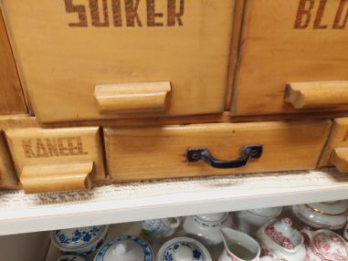 (10-119) Vana maitseianekapp