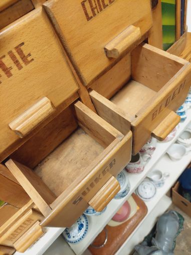 (10-119) Vana maitseianekapp