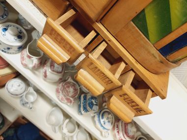 (10-119) Vana maitseianekapp