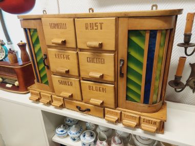 (10-119) Vana maitseianekapp