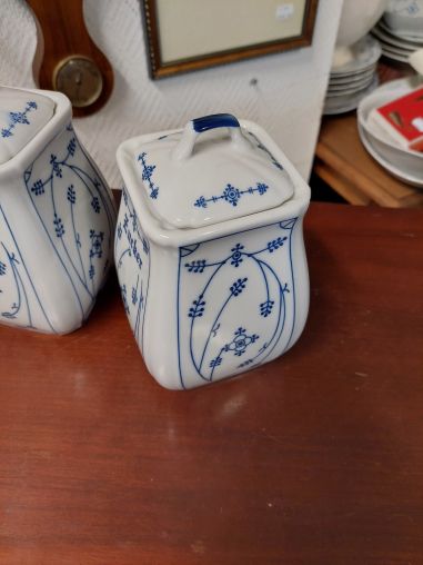 (n-3486) Õlelille mustriga suurem suhkrutoos, purk