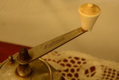 (n-3644)  Vana kohviveski