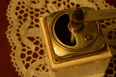 (n-3644)  Vana kohviveski