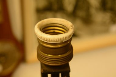 (11-157) Metallist laualambi jalg