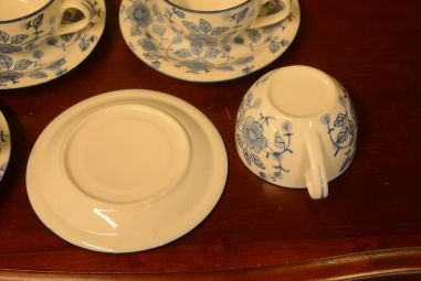 (n-3759/1) Lillelised tassid-taldrikud, 4tk