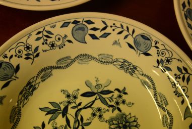 (n-2763) Boch Zwiebel, sibulamustriga supi-pastataldrikud, 5tk