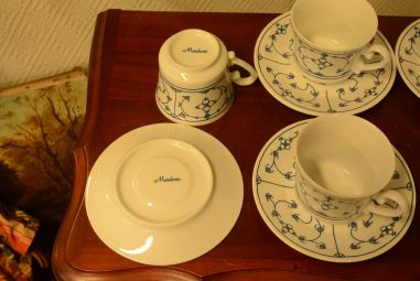 (n-3782/3) Mandarin õlelillemustriga kohvitassid-taldrikud, 5tk