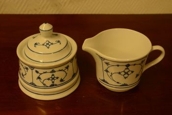 (n-3782/4) Mandarin õlelillemustriga koorekann ja suhkrutoos 2