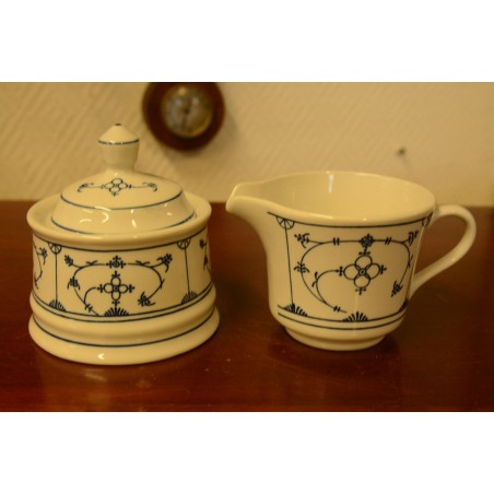 (n-3782/4) Mandarin õlelillemustriga koorekann ja suhkrutoos