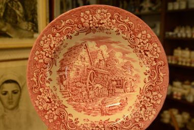 (n-3843) Royal Tudor Ware "17 Century England", supi-pastataldrikud, 3tk