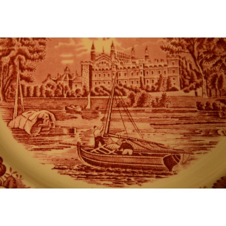 (n-3844) Palissy Pottery Staffordshire "Eton College", praetaldrikud, 2tk