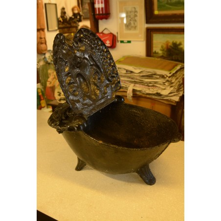 (11-028) Vana metallist söenõu