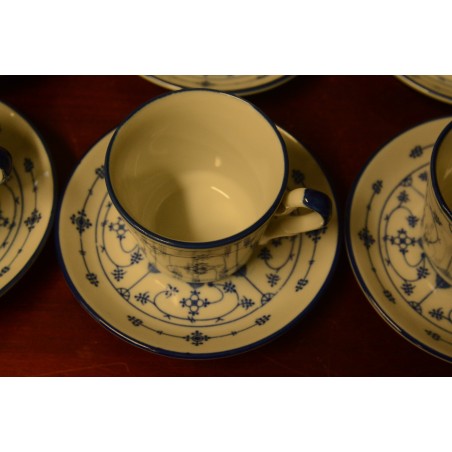 (n-3906/5) Õlelillemustriga kohvitassid-taldrikud, 6tk