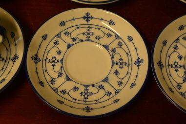 (n-3906/5) Õlelillemustriga kohvitassid-taldrikud, 6tk