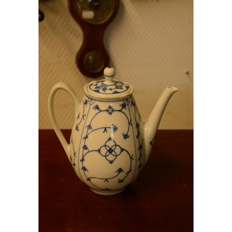 (n-3910) Bavaria Winterling  õlelillemustriga kann