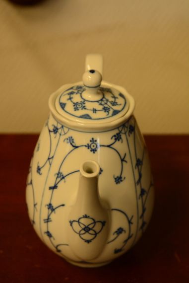 (n-3910) Bavaria Winterling  õlelillemustriga kann