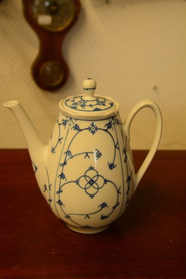 (n-3910) Bavaria Winterling  õlelillemustriga kann