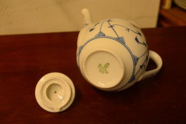 (n-3910) Bavaria Winterling  õlelillemustriga kann