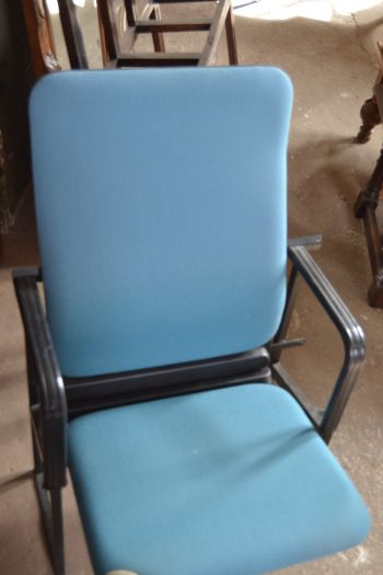 (L-209) Teatri või kinosaali toolid 50 tk 2