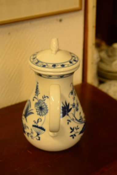 (n-3958/1) Wellco Krefeld Porzellan, sibulamustriline kann