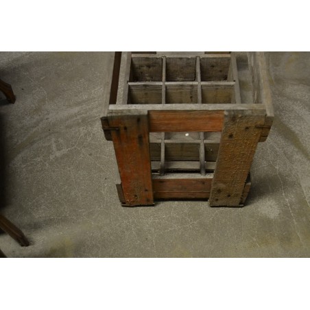 (11-383/1) Vana õllekast