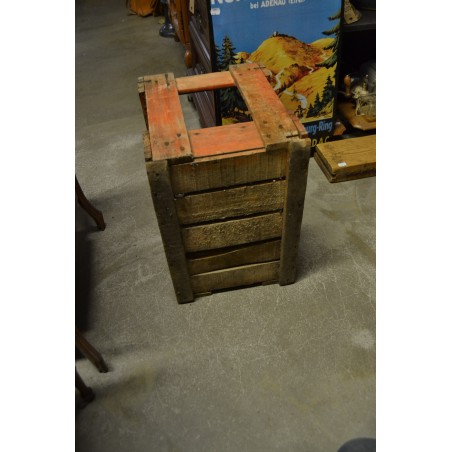 (11-383/1) Vana õllekast