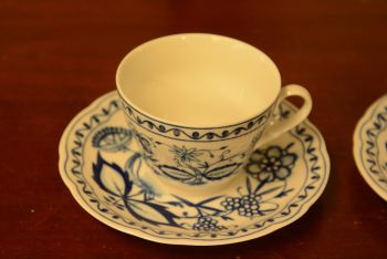 (n-3989/2) Triptis Porzellan Zwiebelmuster, sibulamustriga kohvitassid-taldrikud, 2tk 2