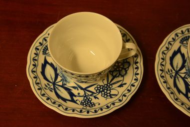 (n-3989/2) Triptis Porzellan Zwiebelmuster, sibulamustriga kohvitassid-taldrikud, 2tk