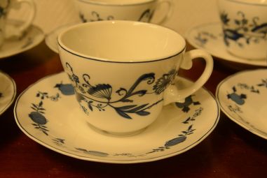 (n-4012/2) GPK SchlossSchönbrunn Porzellan sibulamustrilised kohvitassid-taldrikud, 6tk