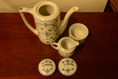 (n-4049/4) Jäger Eisenberg Original Blau Saks, kann, suhkrutoos ja koorekann