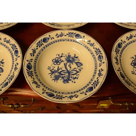 (n-4087) MG porzellan sibulamustrilised supi-pastataldrikud, 6tk