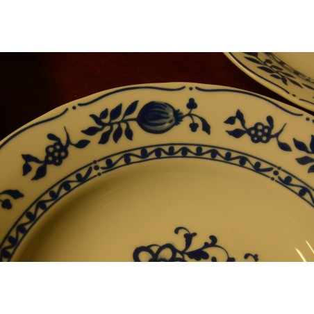 (n-4087) MG porzellan sibulamustrilised supi-pastataldrikud, 6tk