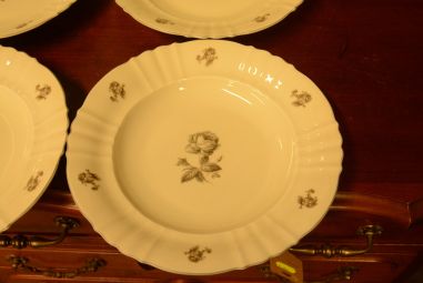 (n-4107/4) Bohemia, Royal Ivory, Gudetenland, supi-pastataldrikud, 4tk