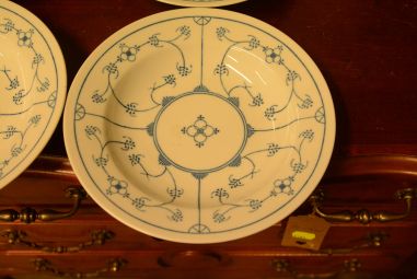 (n-4124/1)  Jäger Eisenberg Original Blau Saks, õlelillemustriga supi-pastataldrikud, 4tk