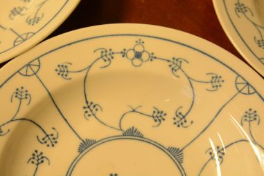 (n-4124/1)  Jäger Eisenberg Original Blau Saks, õlelillemustriga supi-pastataldrikud, 4tk