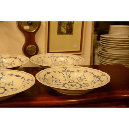 (n-4126/1) Bavaria Winterling Schwarzenbach, õlelillemustriga supi-pastataldrikud, 4tk