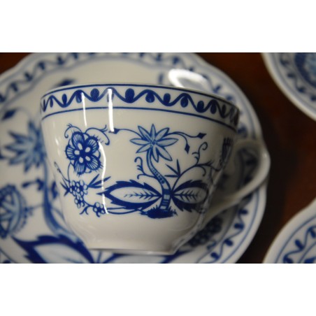 (n-4138) Kahla Triptis sibulamustriga kohvitassid- taldrikud, 5tk