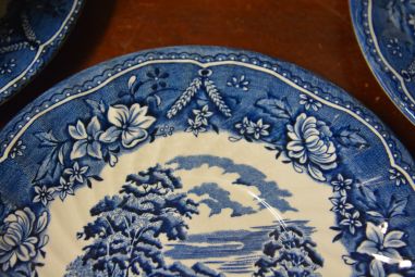 (n-4147) Staffordshire Barrats, Old Castle, puljongitassid-taldrikud, 3tk