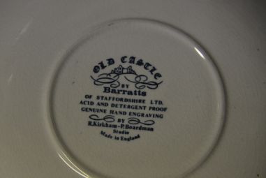 (n-4147) Staffordshire Barrats, Old Castle, puljongitassid-taldrikud, 3tk