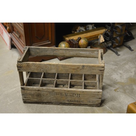 (11-383/3) Vana õllekast